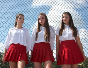 Read more about the article Waist Training for Teenage Girls: Should you Start Waist Training at a Very Young Age?